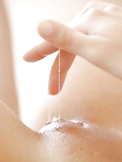 Lei in camera da letto