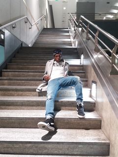 I am just a young guy who love sex and respect woman