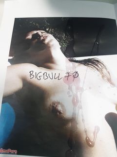 Contributo per una bella puttana in calore...