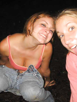 Ragazze ubriache pisciano N.2