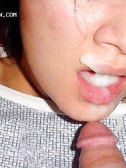 Troie sborrate in faccia