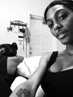 Selfie di una super figona mulatta