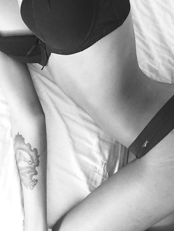 Selfie di una super figona mulatta