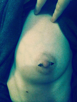 Foto di una 19enne rubate da Whatsapp