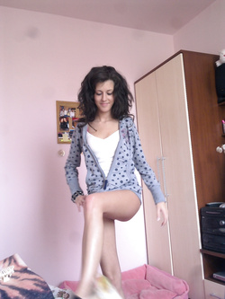 Foto di una troietta genovese figa