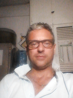 Qualcuno si fa vedere almeno