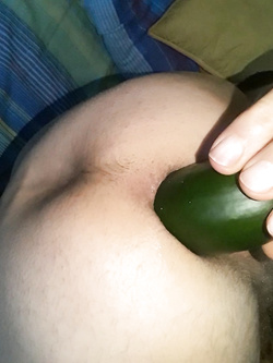 cucummar fuk self