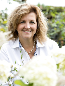 Your personal jerk off template Judith Parte 3