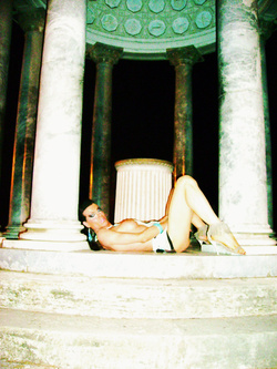 DOMENICA MI PORTI AL MARE?