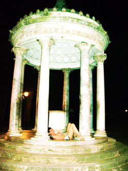 DOMENICA MI PORTI AL MARE?