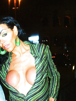 PER NEGRONI VOJOSI SBORRA IN CULO