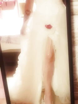 Le mie amiche ciucciacazzi si sposano