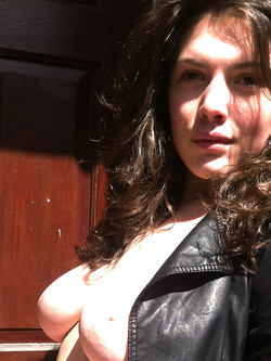 Busty Artist and Illustrator Lily Webb exposed 3