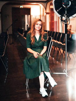 Busty German blonde Parte 4